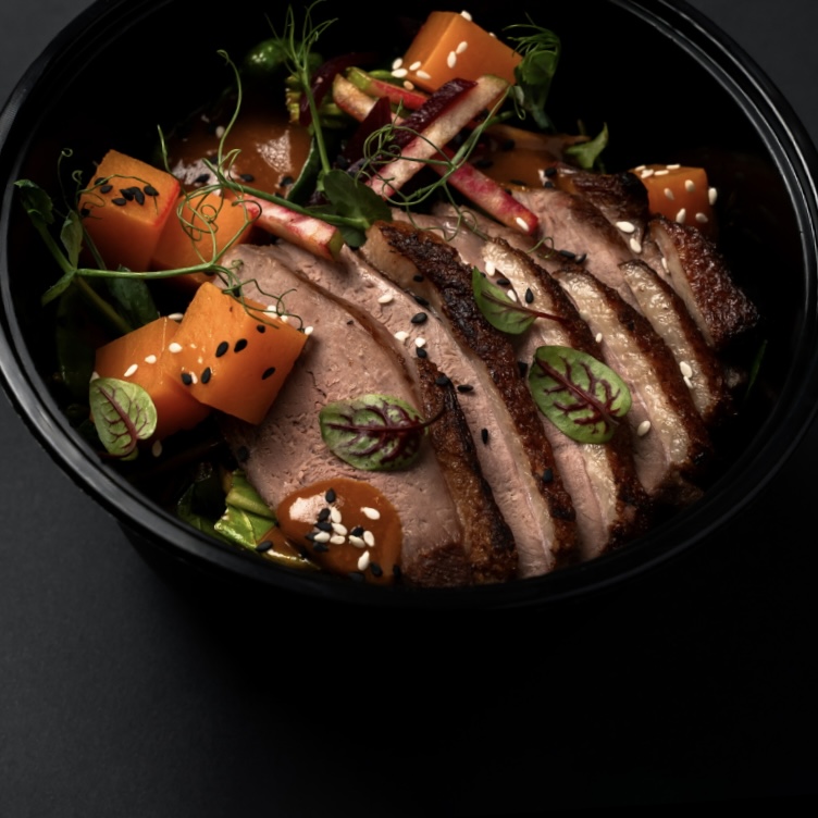 Բադի ֆիլեյով  աղցան